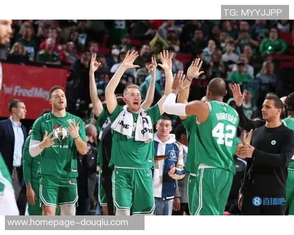 凯尔特人对阵太阳的精彩直播全程回顾与赛后分析 凯尔特人对阵太阳的精彩直播全程回顾与赛后分析